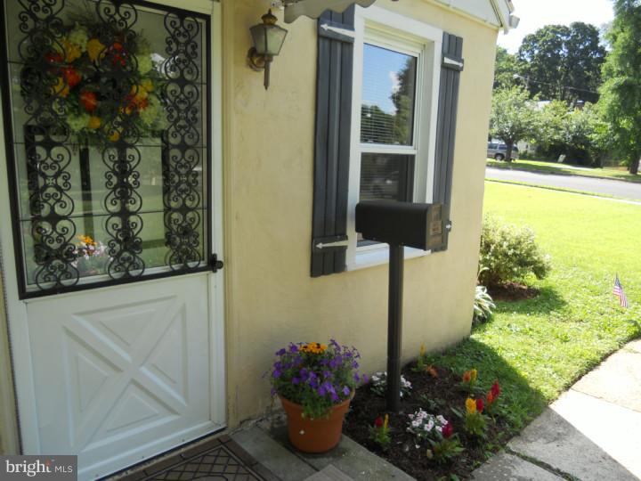 837 East Cathedral Road Philadelphia, PA 19128 - Photo 4 of 20 View from Front Door
