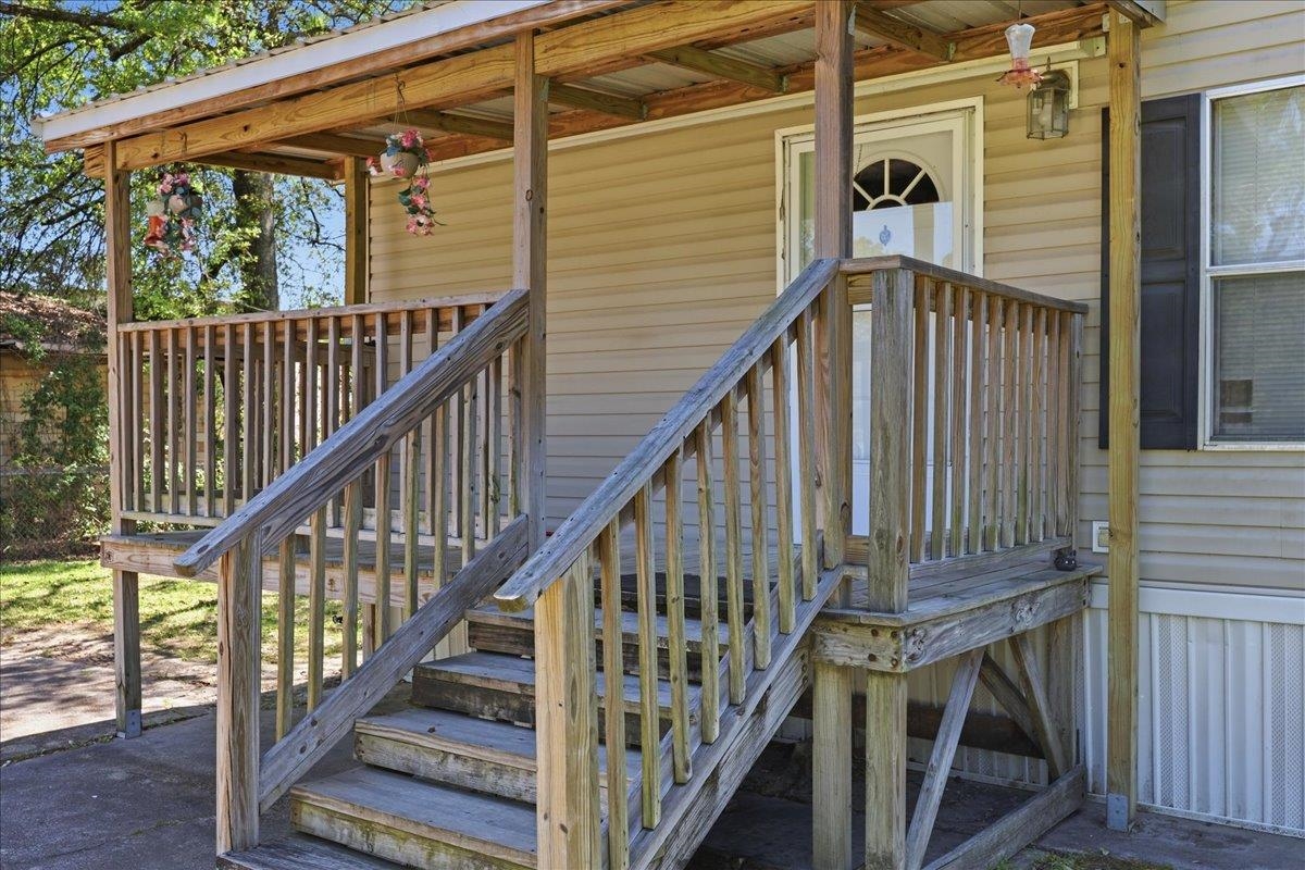 385 West Davis Loop Vidor, TX 77662 - Photo 5 of 28