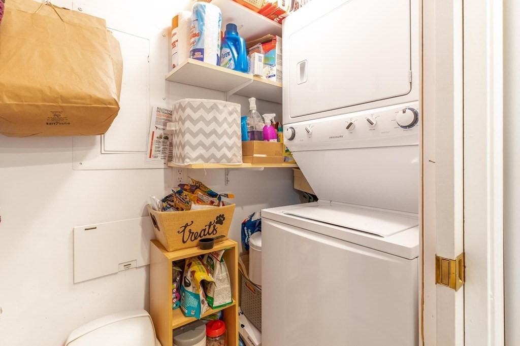 215 Longmeadow Road, Unit 105 Taunton, MA 02780 - Photo 6 of 25 Gallery Image 6