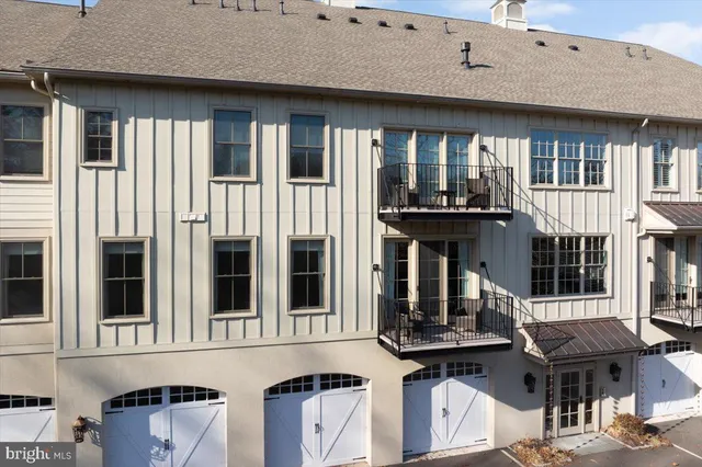 $1,150,000 | 2401 Lower State Road, Unit 10, Doylestown, PA 18901