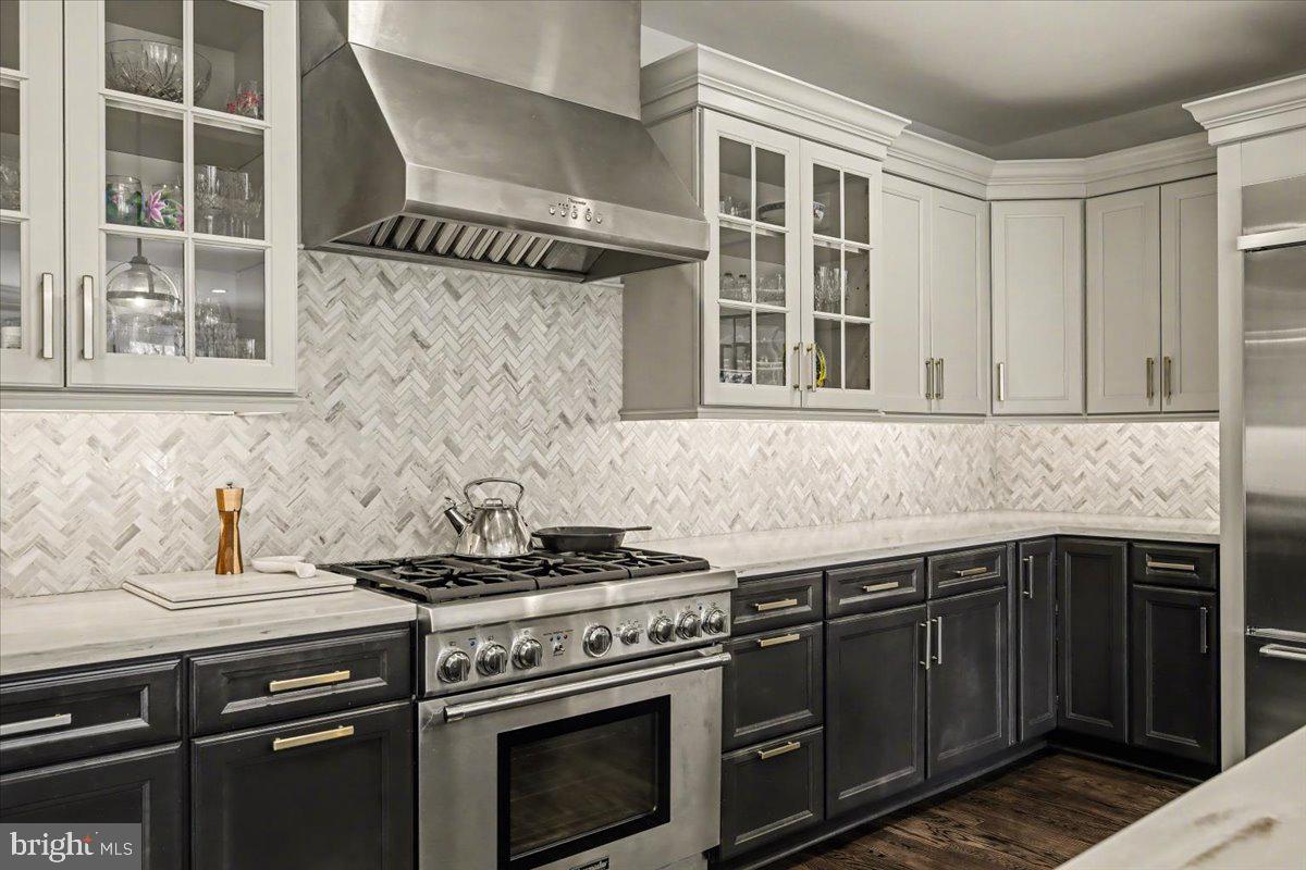 2401 Lower State Road, Unit 10 Doylestown, PA 18901 - Photo 8 of 55