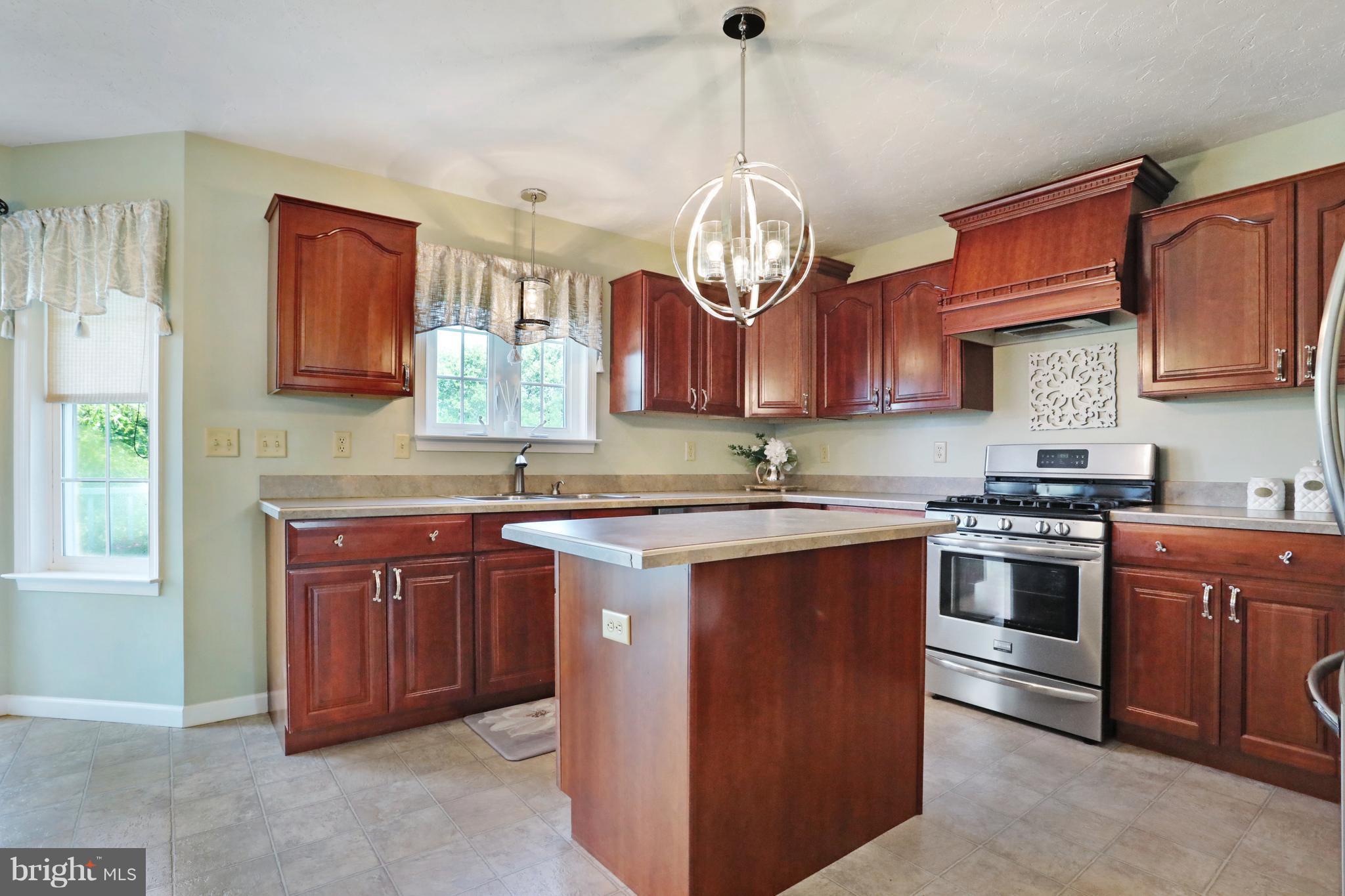 215 Spring Hill Lane Littlestown, PA 17340 - Photo 9 of 30 Kitchen