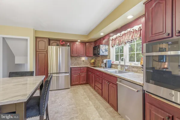 $800,000 | 329 Devonshire Road, Devon, PA 19333