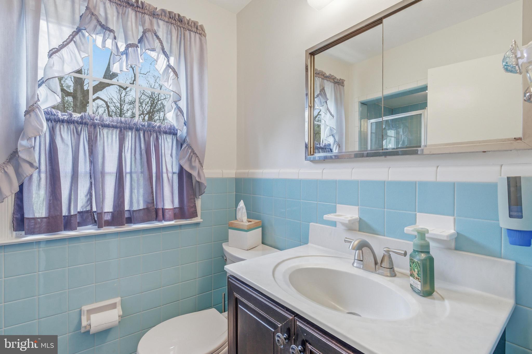 329 Devonshire Road Devon, PA 19333 - Photo 20 of 27