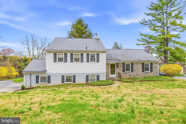 $800,000 | 329 Devonshire Road, Devon, PA 19333