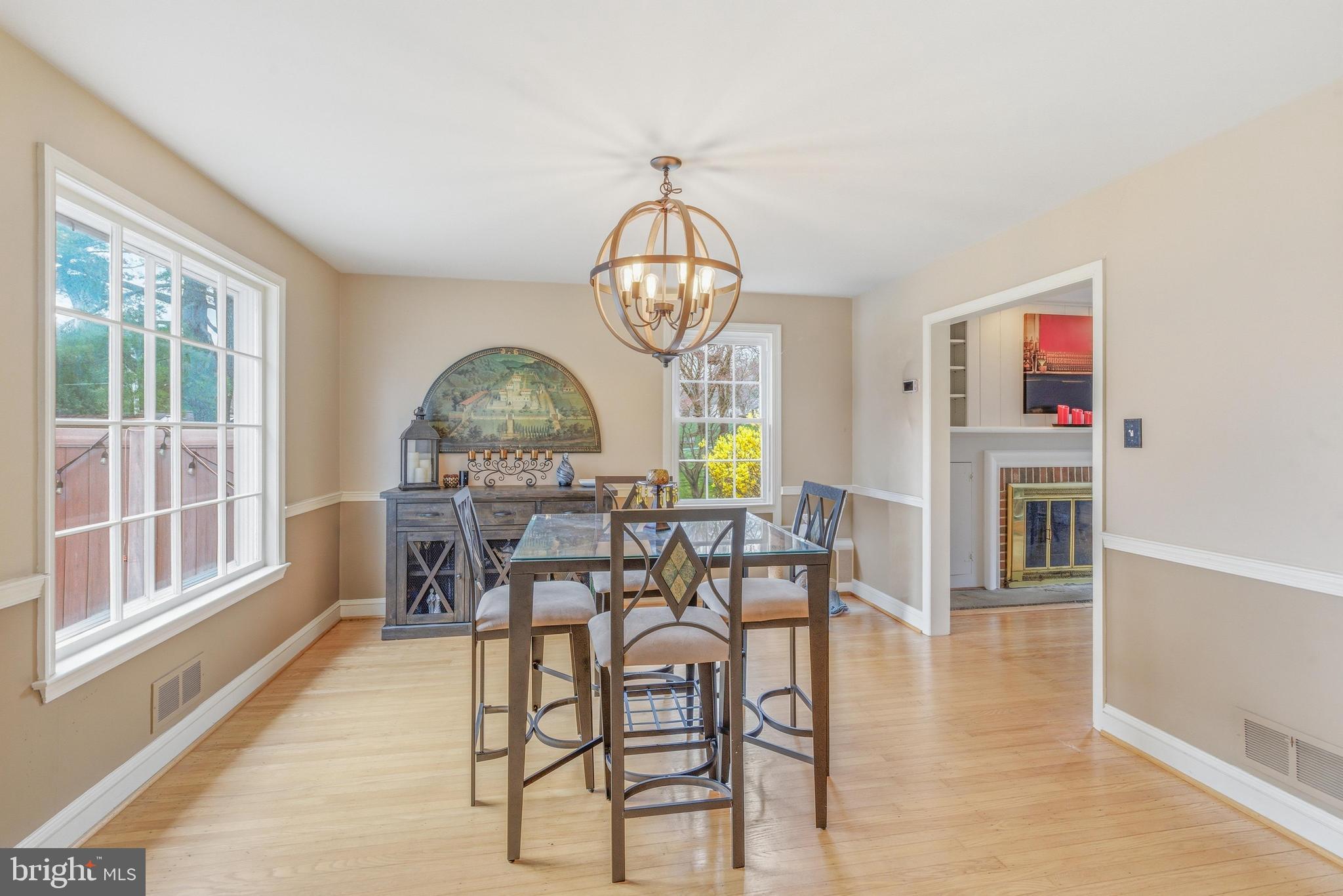 329 Devonshire Road Devon, PA 19333 - Photo 8 of 27