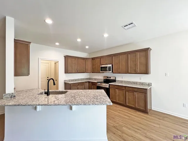 $262,990 | 3805 Retreat Drive, Westwego, LA 70094