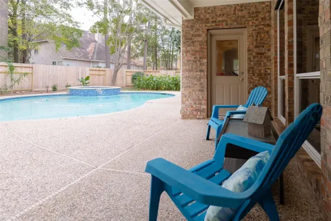 $739,000 | 150 Goldenvine Court, The Woodlands, TX 77382