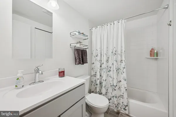 $175,000 | 1294 Cooper Street, Unit C5, Edgewater Park, NJ 08010