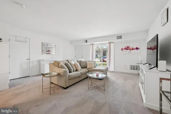 $175,000 | 1294 Cooper Street, Unit C5, Edgewater Park, NJ 08010