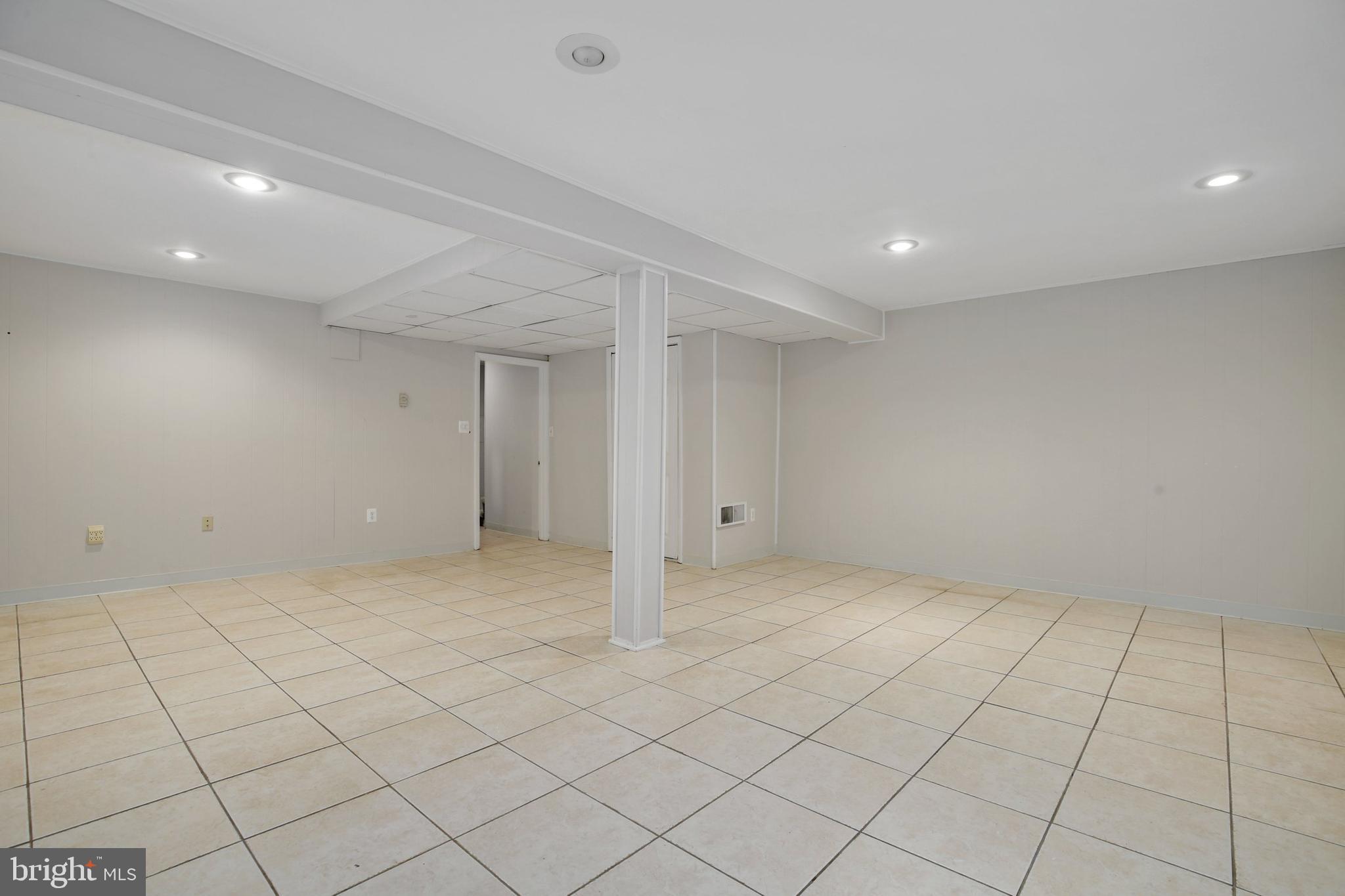 19310 Transhire Road Montgomery Village, MD 20886 - Photo 35 of 40 Gallery Image 35