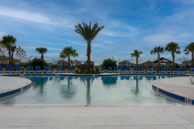 $890,321 | 18025 Millhouse Way, Winter Garden, FL 34787