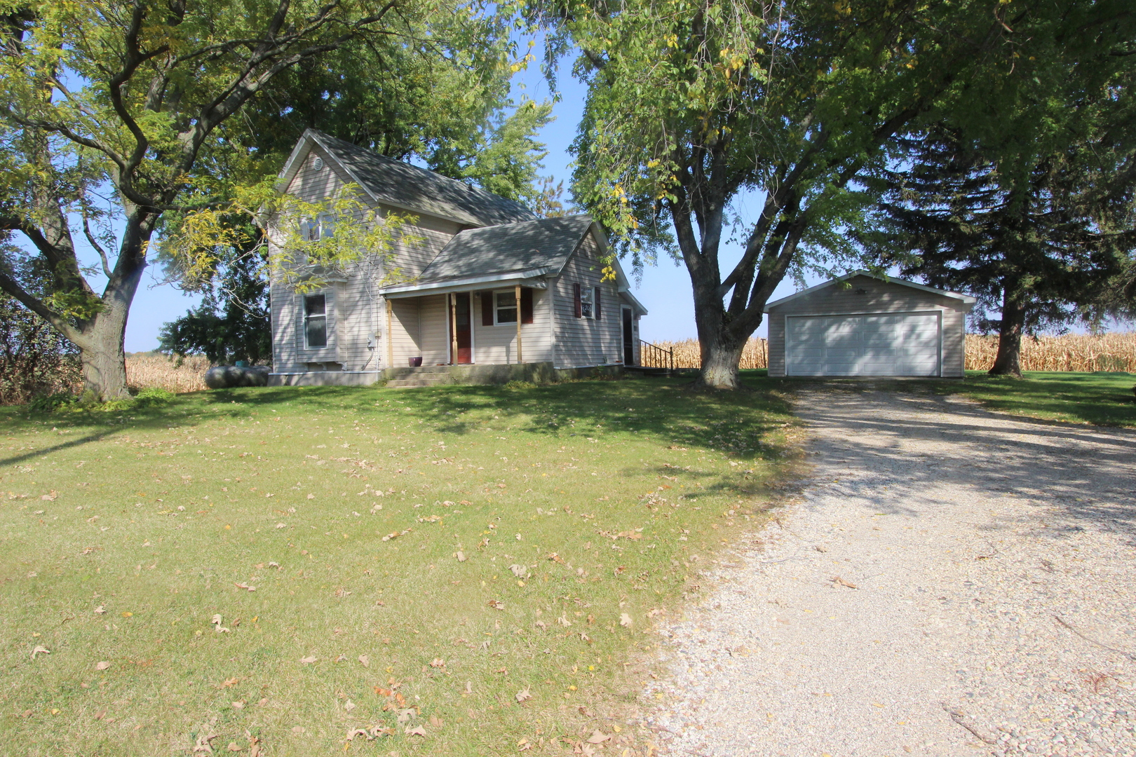 10714 Vanderkarr Road Hebron, IL 60034 - Photo 3 of 17 a view of a house with a yard