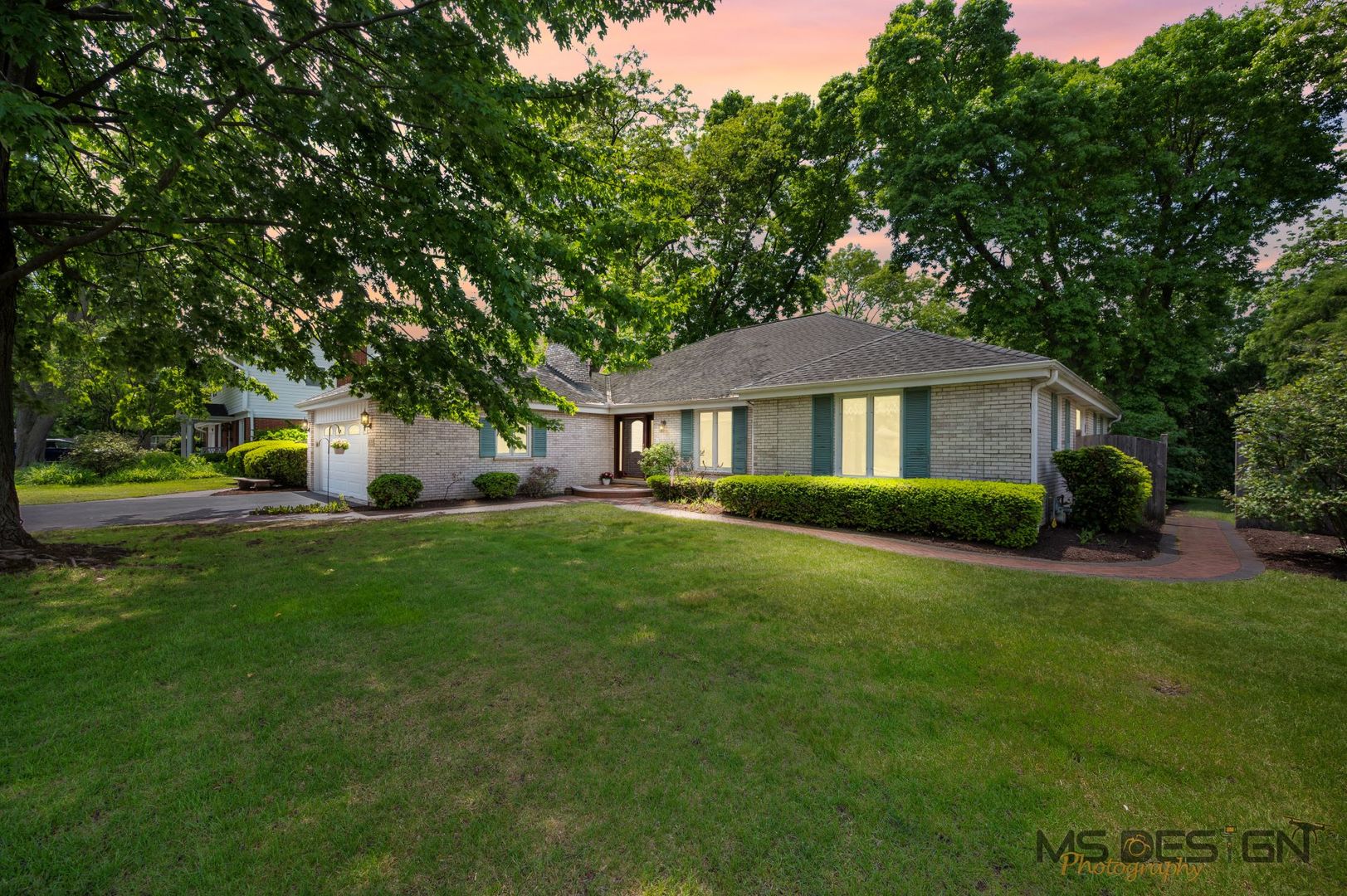 1612 Gamon Road Wheaton, IL 60189 - Photo 1 of 33 Gallery Image 1