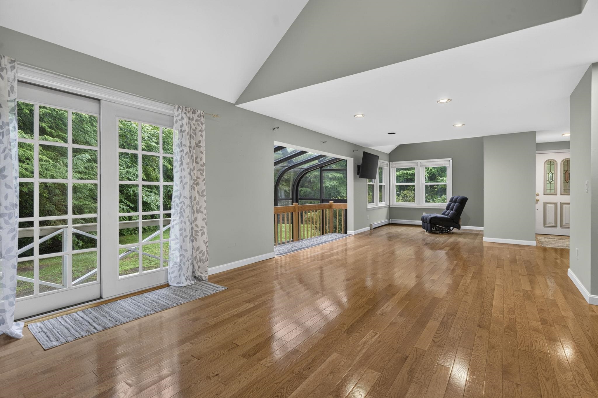 12 Ryan Road, Unit B Goffstown, NH 03045 - Photo 13 of 60