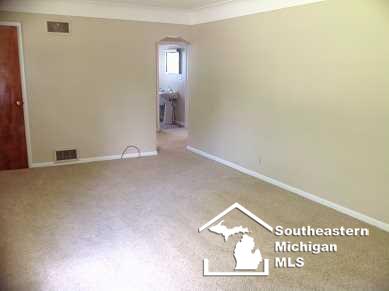 2629 Blue Bush Road Monroe, MI 48162 - Photo 17 of 25 20448020-16.JPG