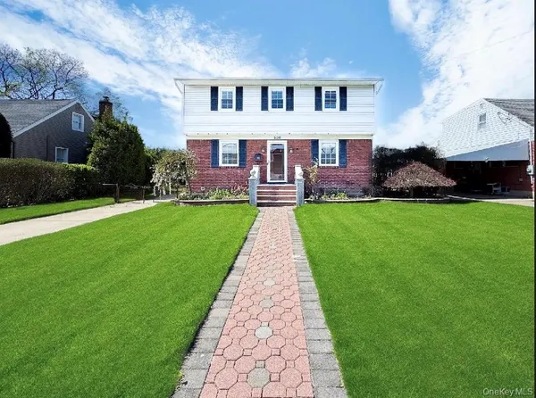 $4,800 | 508 Chamberlin Street, East Meadow, NY 11554