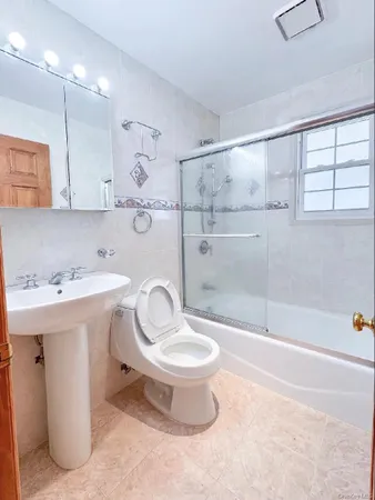 $4,800 | 508 Chamberlin Street, East Meadow, NY 11554