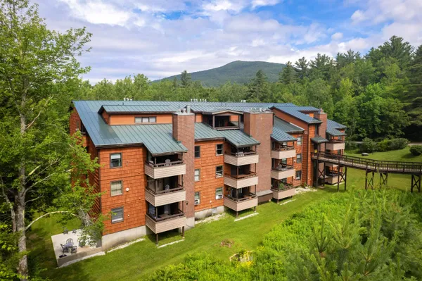 $399,000 | 118 Gateway Court, Unit 24, Mendon, VT 05701