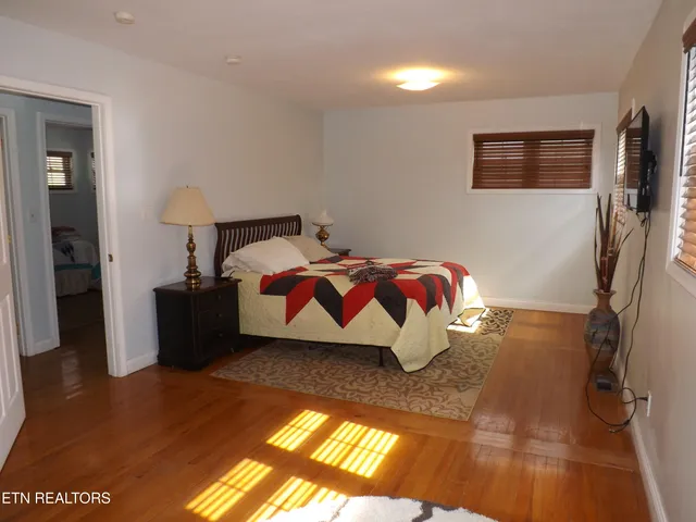 $550,000 | 829 Bristol Road, Harrogate, TN 37752