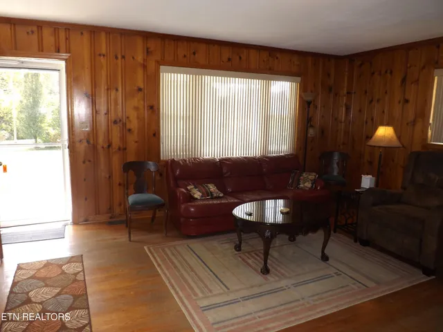 $550,000 | 829 Bristol Road, Harrogate, TN 37752