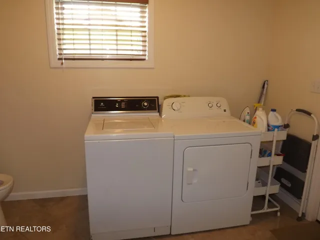 $550,000 | 829 Bristol Road, Harrogate, TN 37752