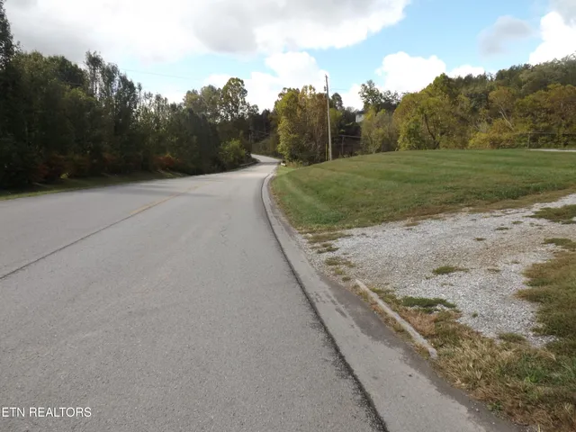 $550,000 | 829 Bristol Road, Harrogate, TN 37752