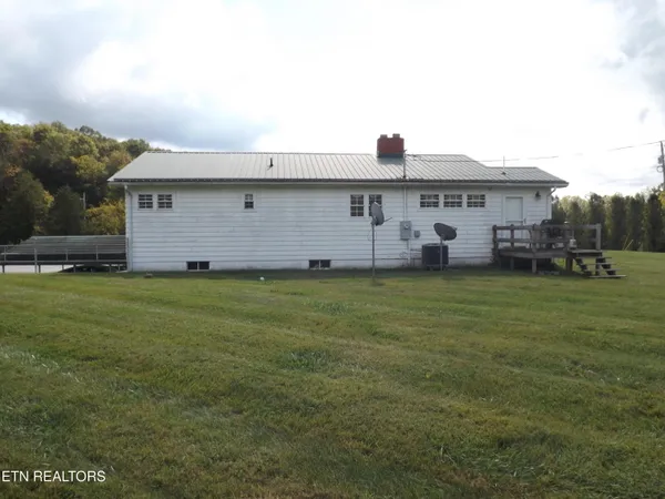 $550,000 | 829 Bristol Road, Harrogate, TN 37752
