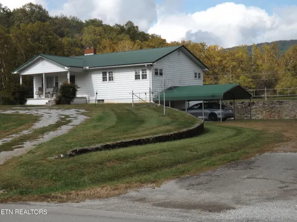 $550,000 | 829 Bristol Road, Harrogate, TN 37752
