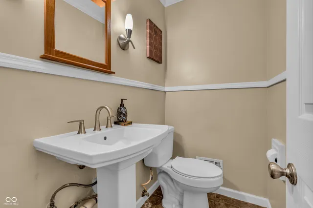 $435,000 | 5433 Brendonridge Road, Indianapolis, IN 46226