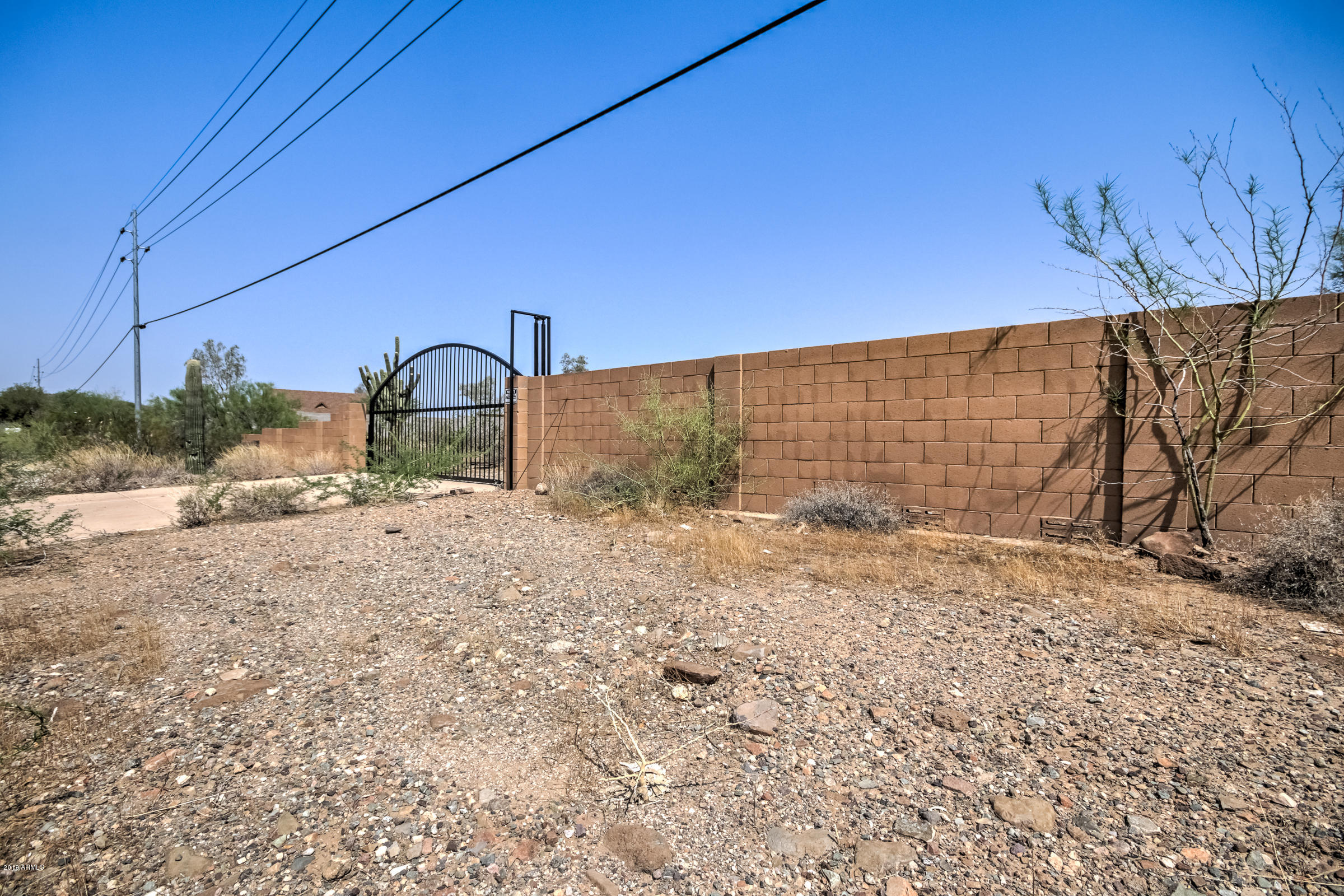 203 North 39005t Road Phoenix, AZ 85086 - Photo 2 of 9 36314 N 31st Ave-1