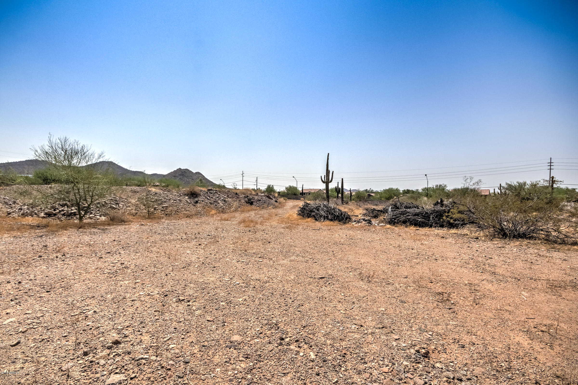 203 North 39005t Road Phoenix, AZ 85086 - Photo 7 of 9 36314 N 31st Ave-7