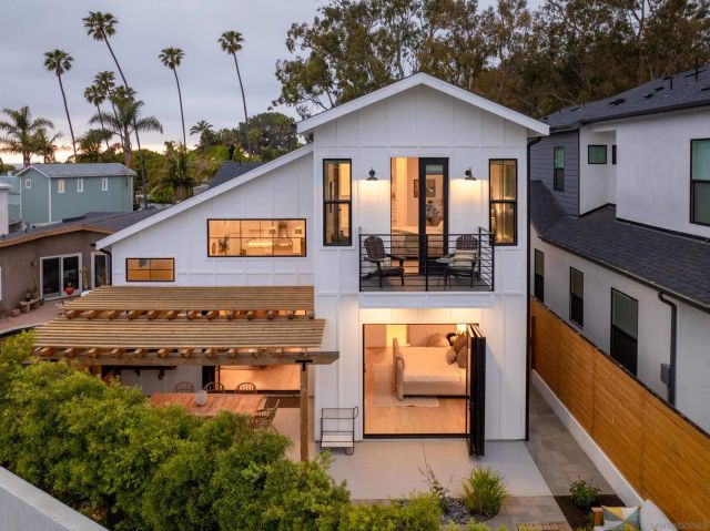 $3,450,000 | 623 Colima Street, La Jolla, CA 92037