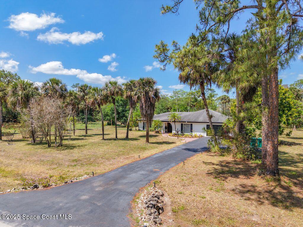 525 15th Street Southwest Naples, FL 34117 - Photo 3 of 46 i92MpuCg