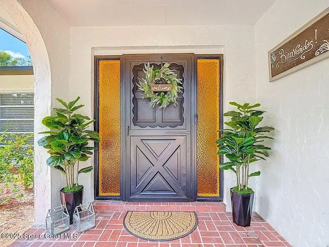 $4,000 | 525 15th Street Southwest, Naples, FL 34117