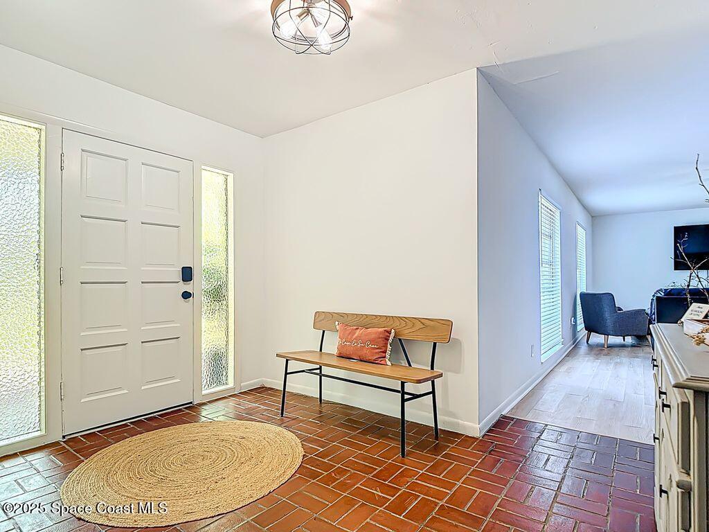 525 15th Street Southwest Naples, FL 34117 - Photo 7 of 46 pWtA0Gqw