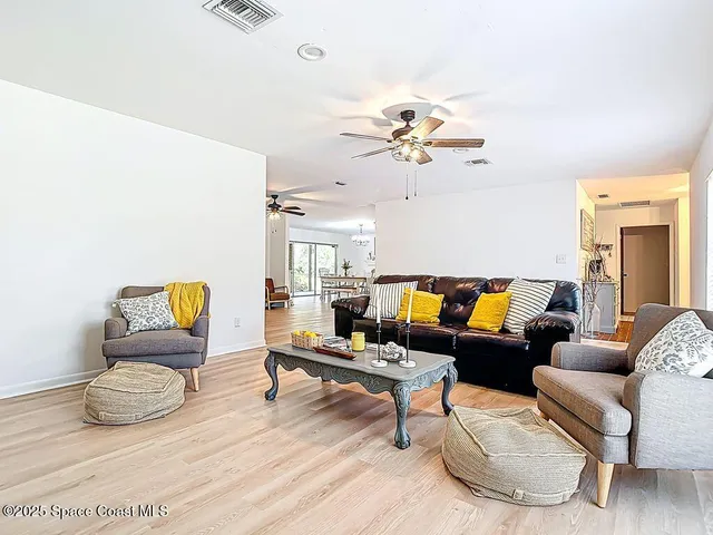 $4,000 | 525 15th Street Southwest, Naples, FL 34117