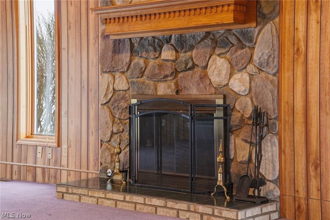 3300 Townline Road Madison, OH 44057 - Photo 16 of 30 in Family Room