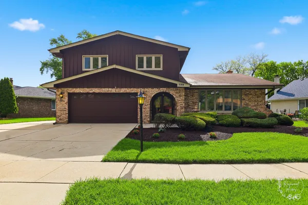 $325,000 | 739 Kostner Avenue, Matteson, IL 60443