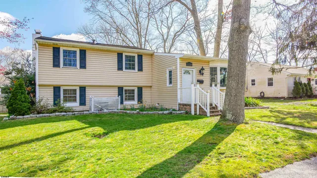 $350,000 | 1110 Breakers Avenue, Absecon, NJ 08201