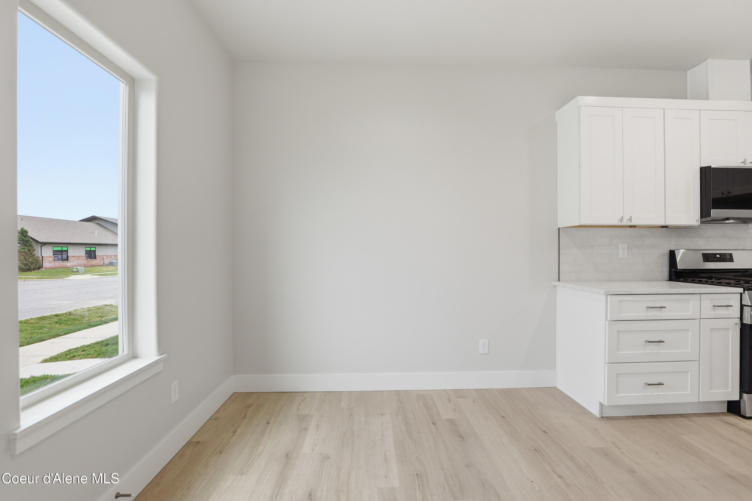 653 North Creative, Unit LOT 13) Post Falls, ID 83854 - Photo 8 of 23 Dining Area