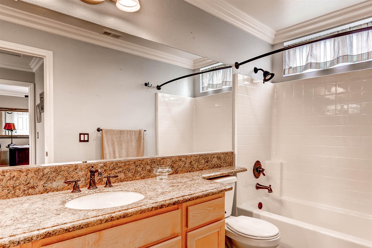 1495 Beechtree Road San Marcos, CA 92078 - Photo 16 of 25