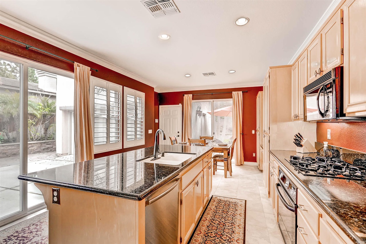 1495 Beechtree Road San Marcos, CA 92078 - Photo 9 of 25