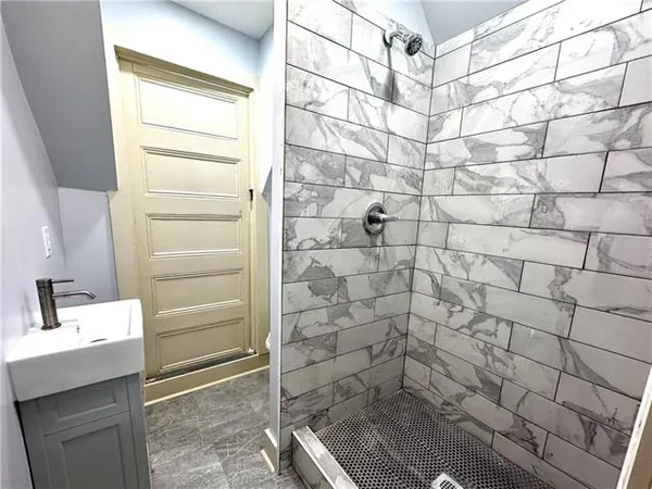 $1,600 | 3515 Chestnut Street, Unit F, New Orleans, LA 70115
