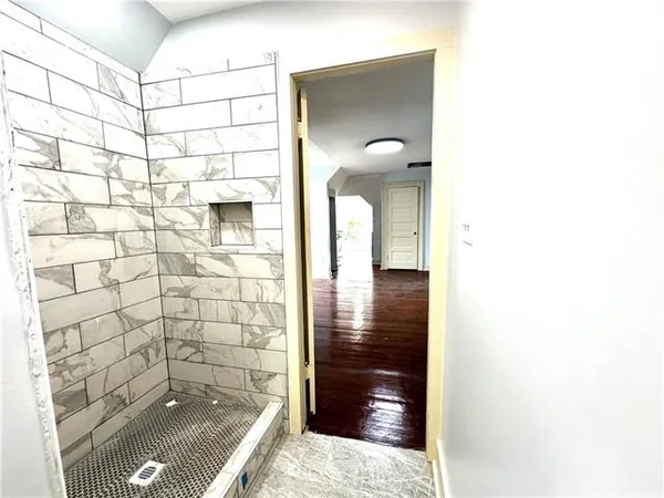 $1,600 | 3515 Chestnut Street, Unit F, New Orleans, LA 70115