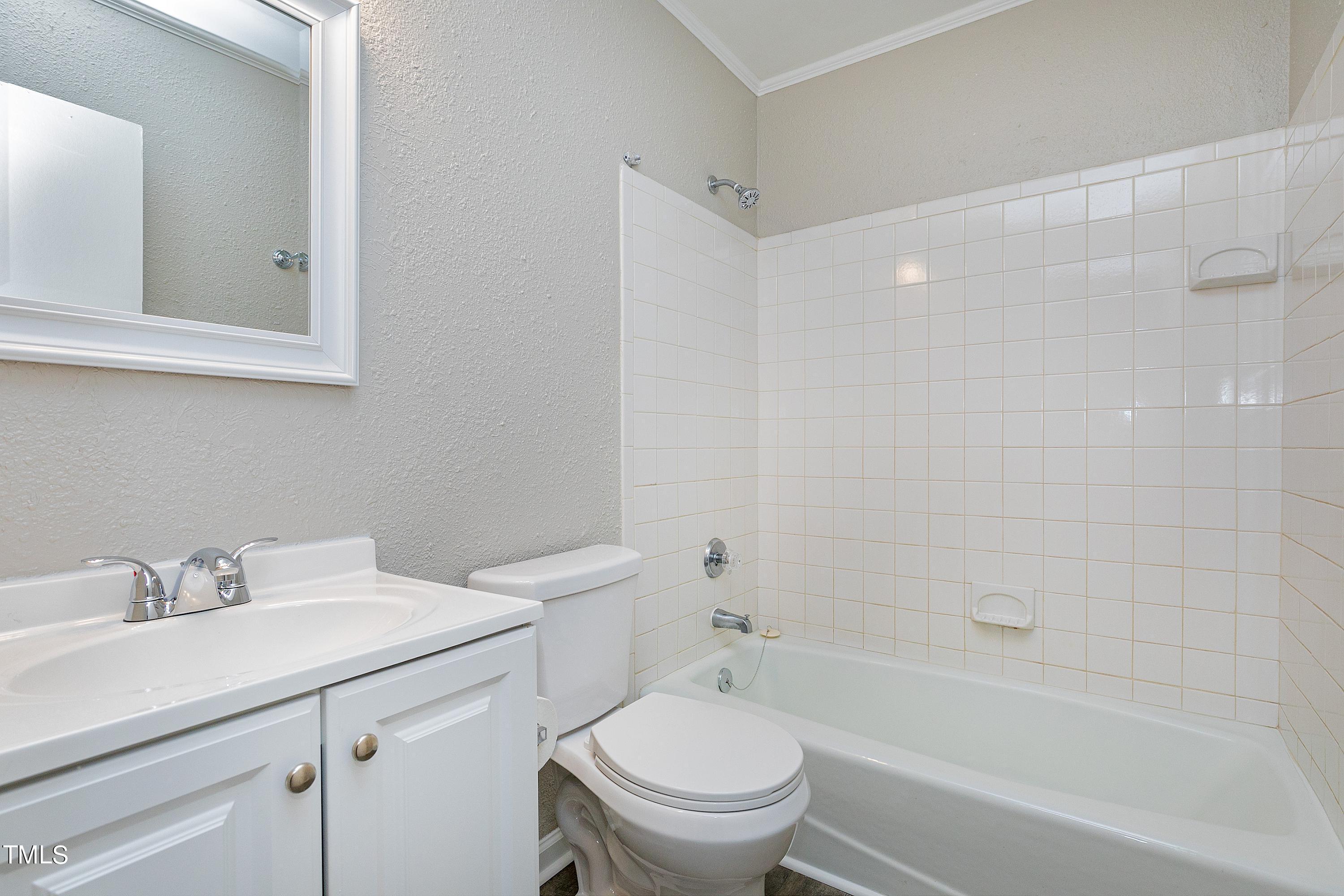 7804 Hemlock Court Raleigh, NC 27615 - Photo 16 of 22 #17 - Full Bath