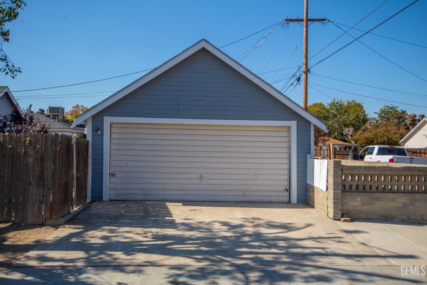 Undisclosed Address Bakersfield, CA 93305 - Photo 20 of 20 a front view of a house