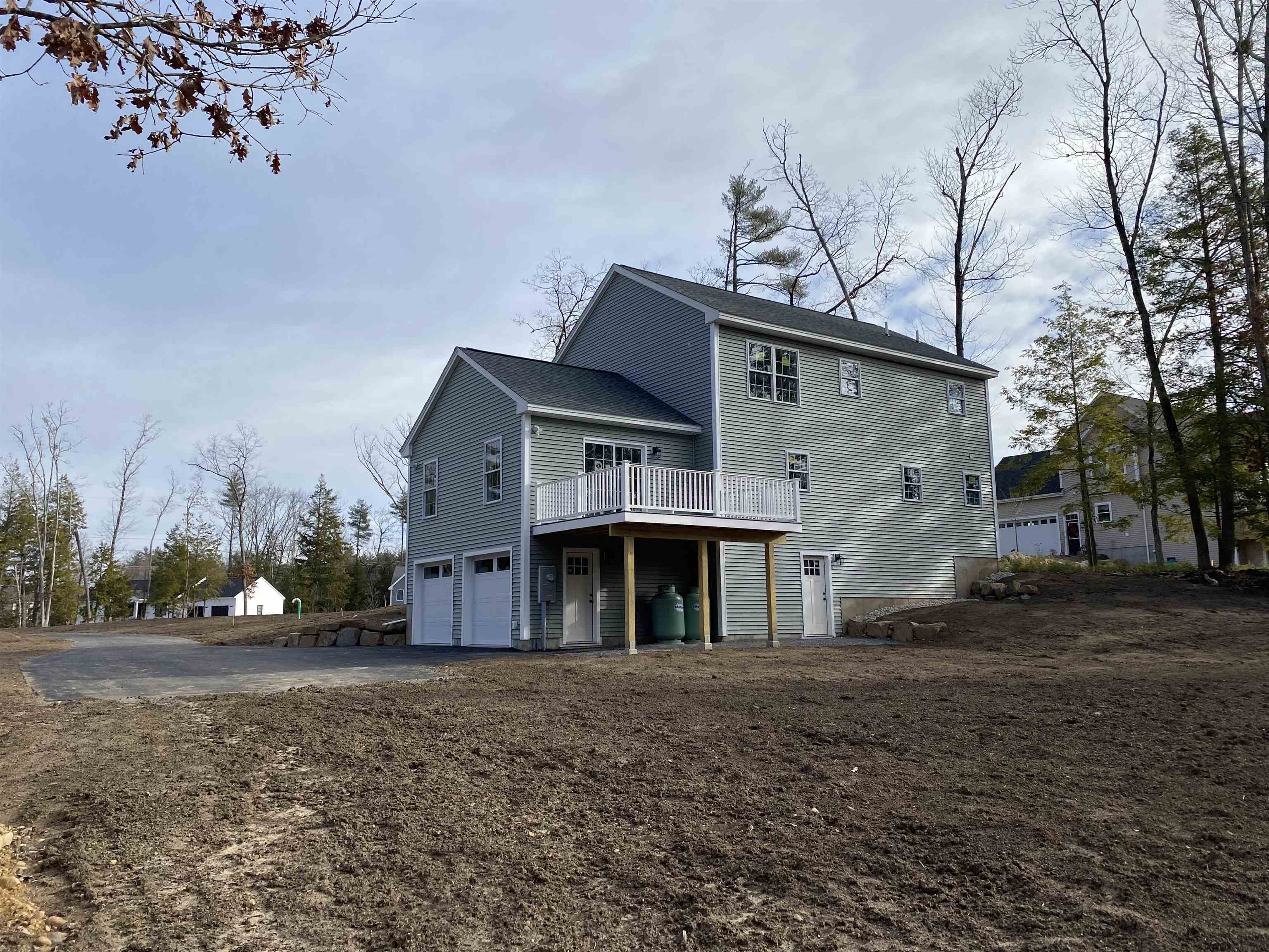 10 Doe Run Road Sandown, NH 03873 - Photo 2 of 12