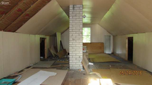 3137 West Stanley Road Mount Morris, MI 48458 - Photo 8 of 11 21167155-7.JPG