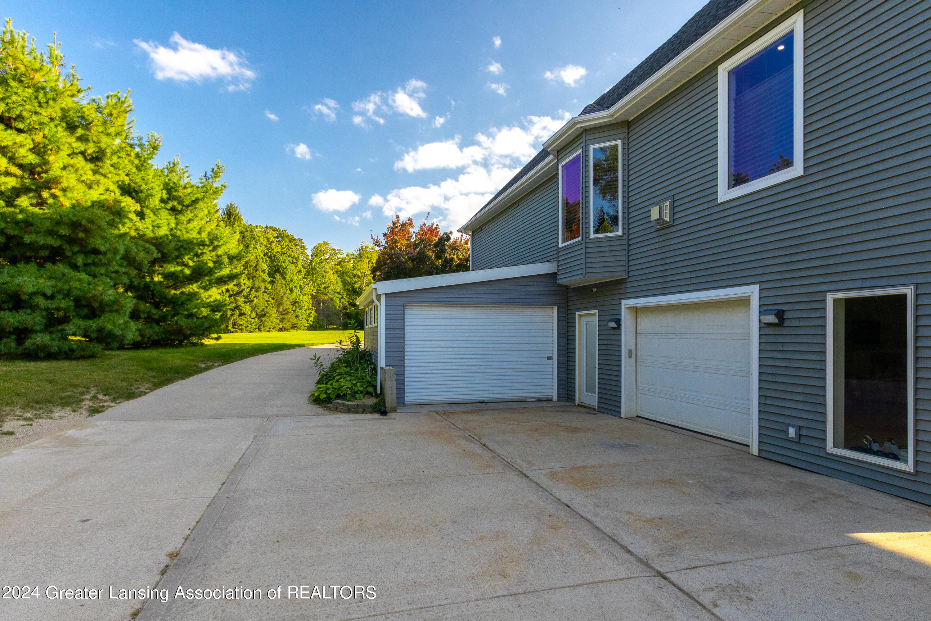 113 Three Oaks Road Okemos, MI 48864 - Photo 49 of 67 Exteriors-20